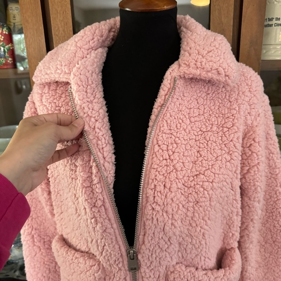 Women’s Levi’s Pastel Pink Sherpa Zip Coat - Picture 6 of 7